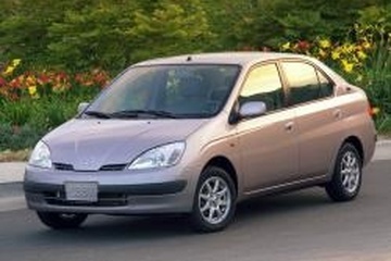 1998Toyota Prius - Tamaños de ruedas y neumáticos, PCD, Desplazamiento