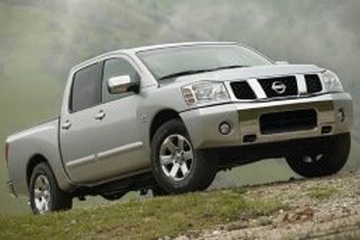 Nissan Titan - Specs of rims, tires, PCD, offset for each year and