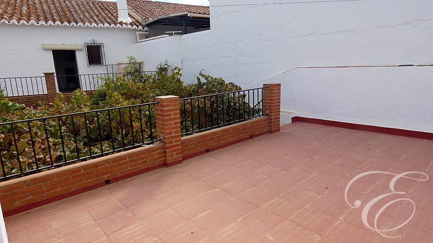 Village House in Periana Ref XL3944 Essential Properties