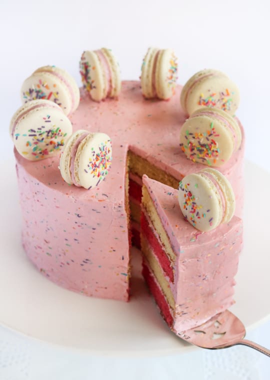 Get Your Sugar High From These Fabulous Pink Cakes