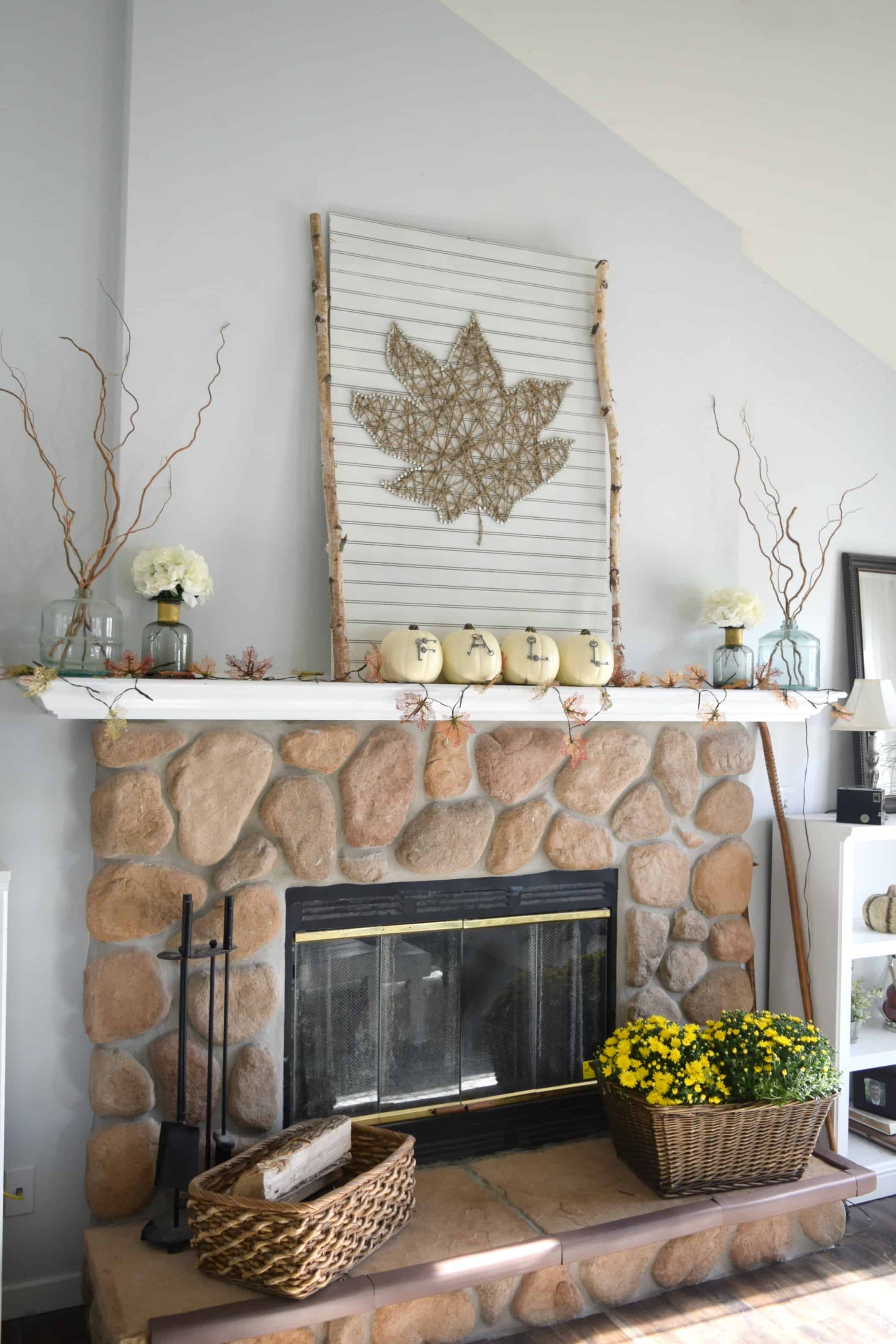 Cozy Elegance Creative Ways to Decorate Your Mantel for Fall
