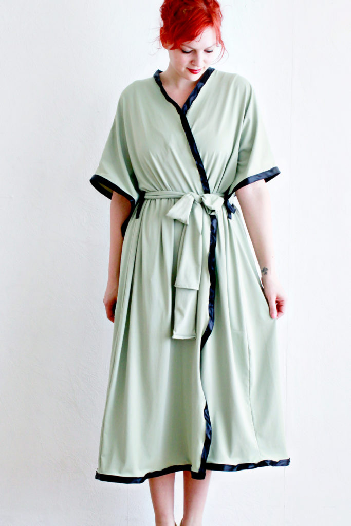 Loose and Comfortable DIY Morning Robes