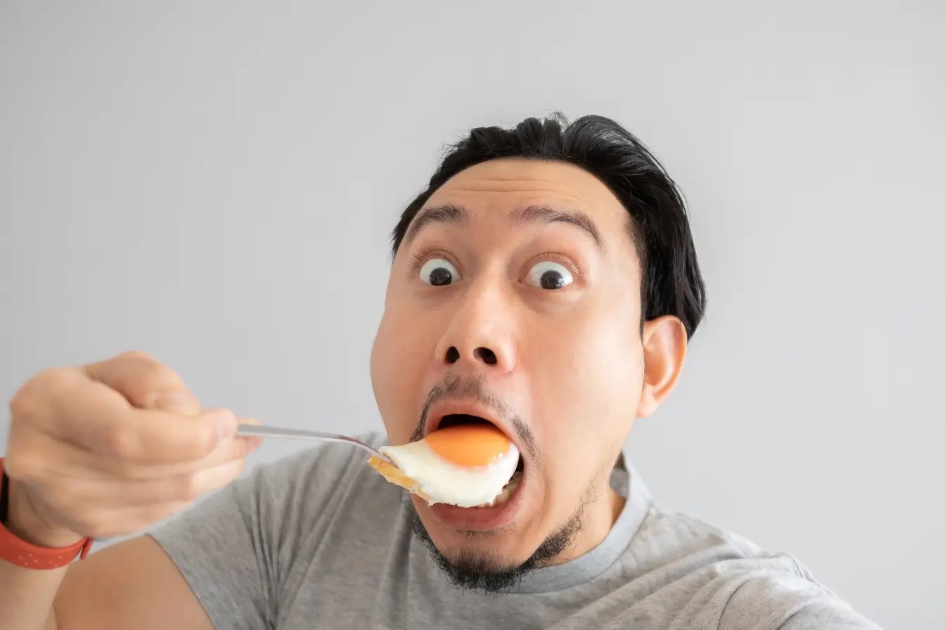 Do Eggs Really Cause Acne? Here’s What Science Says