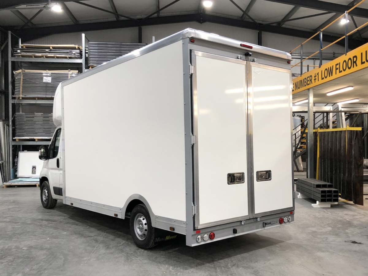 Peugeot Boxer 4.1m High Roof HGV Luton Van For Sale Maxi Mover