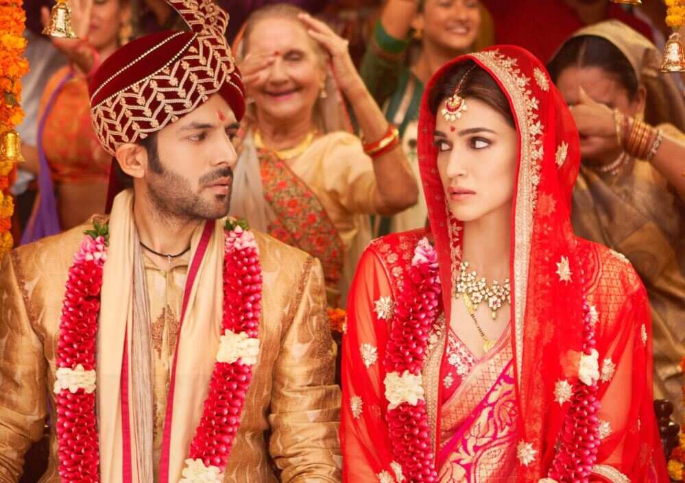 Luka Chuppi Box Office Collection Day 2 Kartik AaryanKriti Sanon film