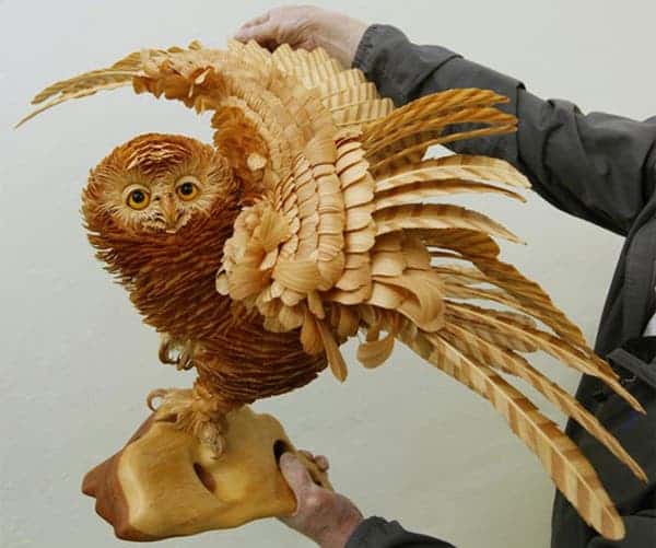 Russian artist creates intricate animals from wood shavings