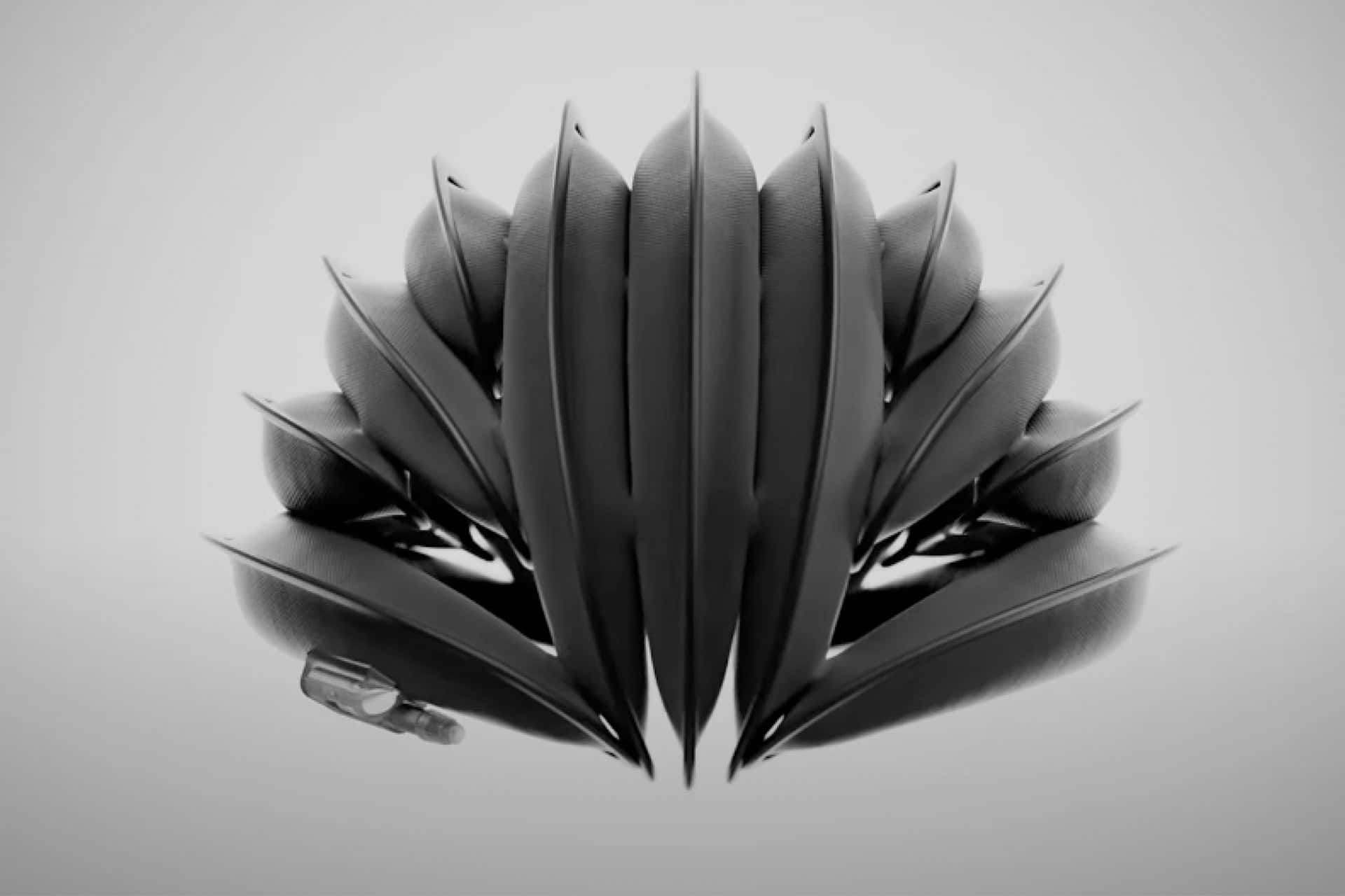 Meet the Inflatable Bike Helmet That Fits in Your Bag