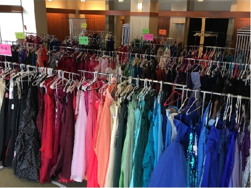 The Shoppes at Arbor Lakes Hosts Project Prom Dress Collection