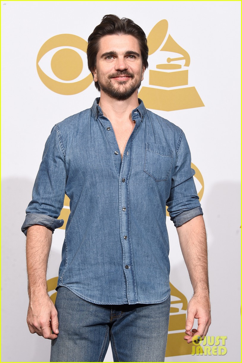 Juanes Performs Spanish Song at Grammys 2015 (Video) Photo 3300045