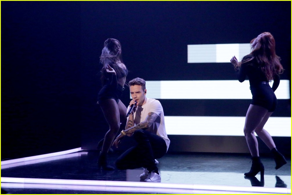 Liam Payne Makes Solo TV Debut on 'Fallon Tonight' (Video) Photo 3917902 Jimmy Fallon, Liam