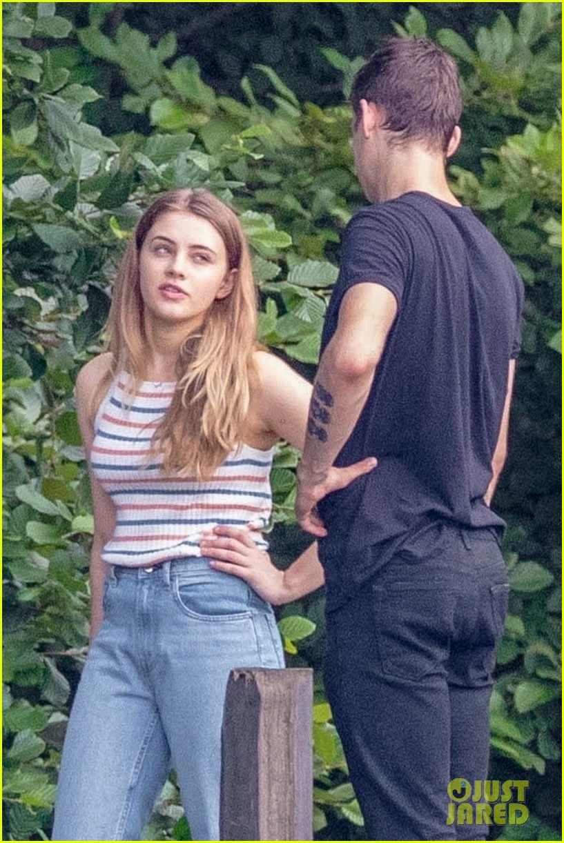 'After' Movie Set Photos Josephine Langford & Hero Fiennes Tiffin Film