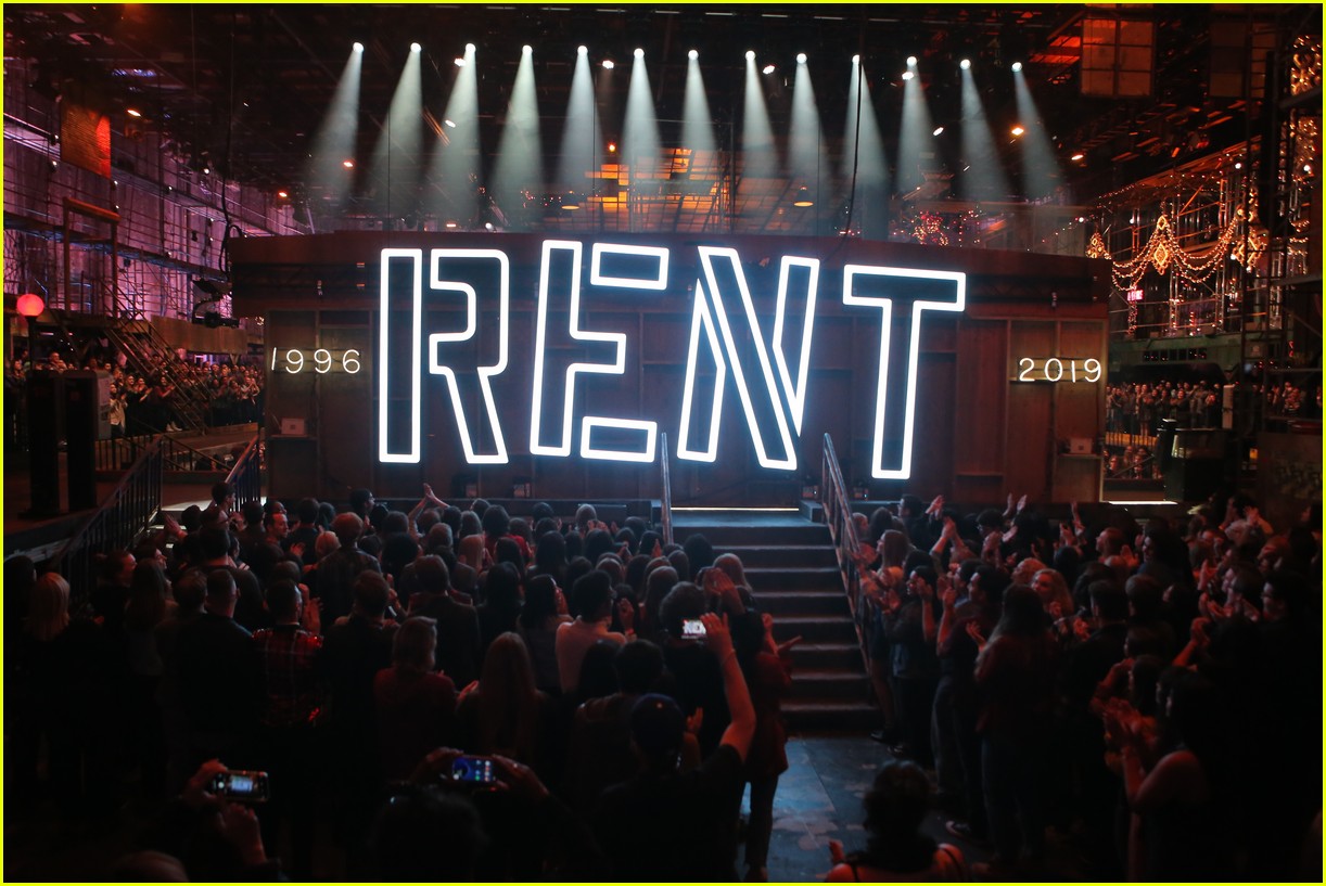 'Rent Live' Original Broadway Cast Sings 'Seasons of Love' During