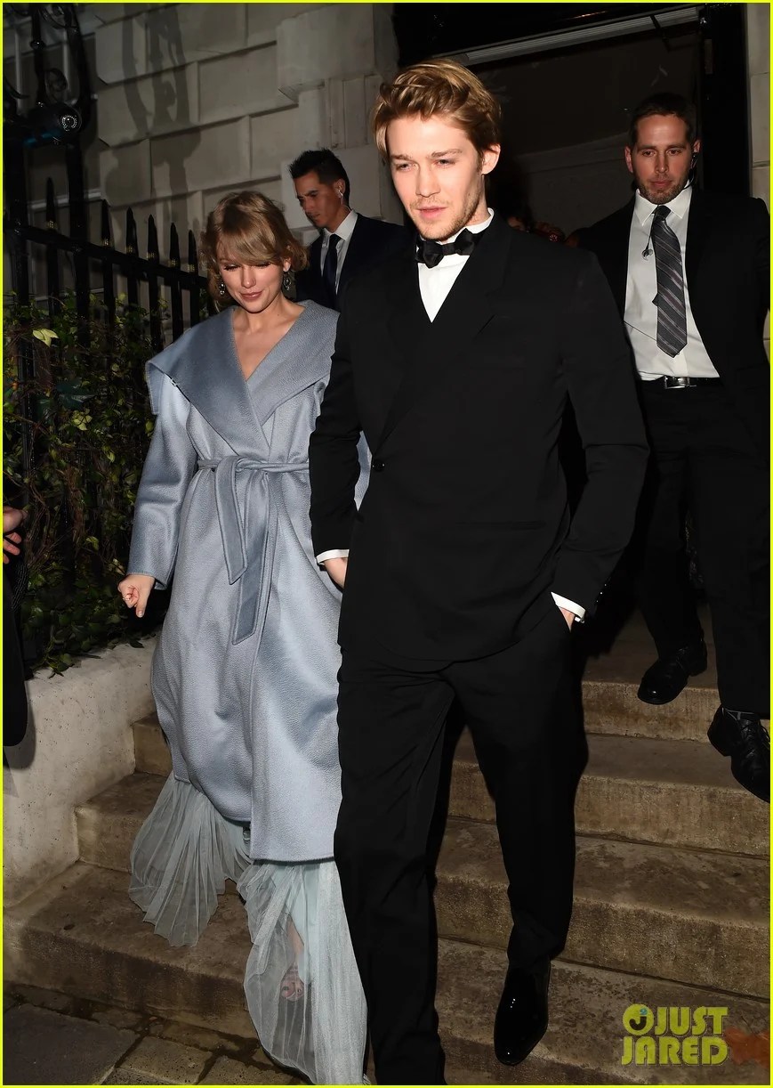 Taylor Swift & Joe Alwyn Hold Hands After BAFTAs 2019! Photo 4236905