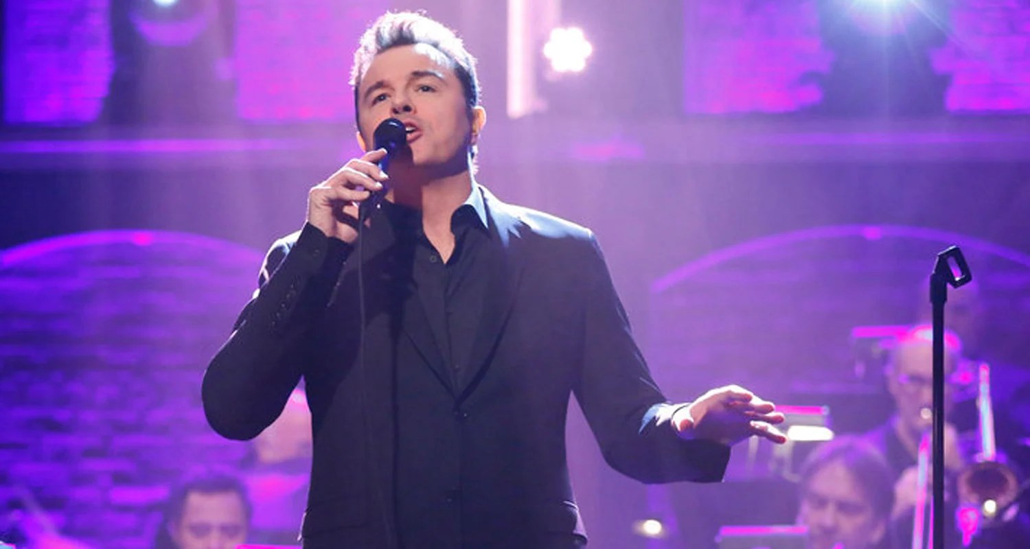 Seth MacFarlane Performs ‘Almost Like Being in Love’ on ‘Late Night