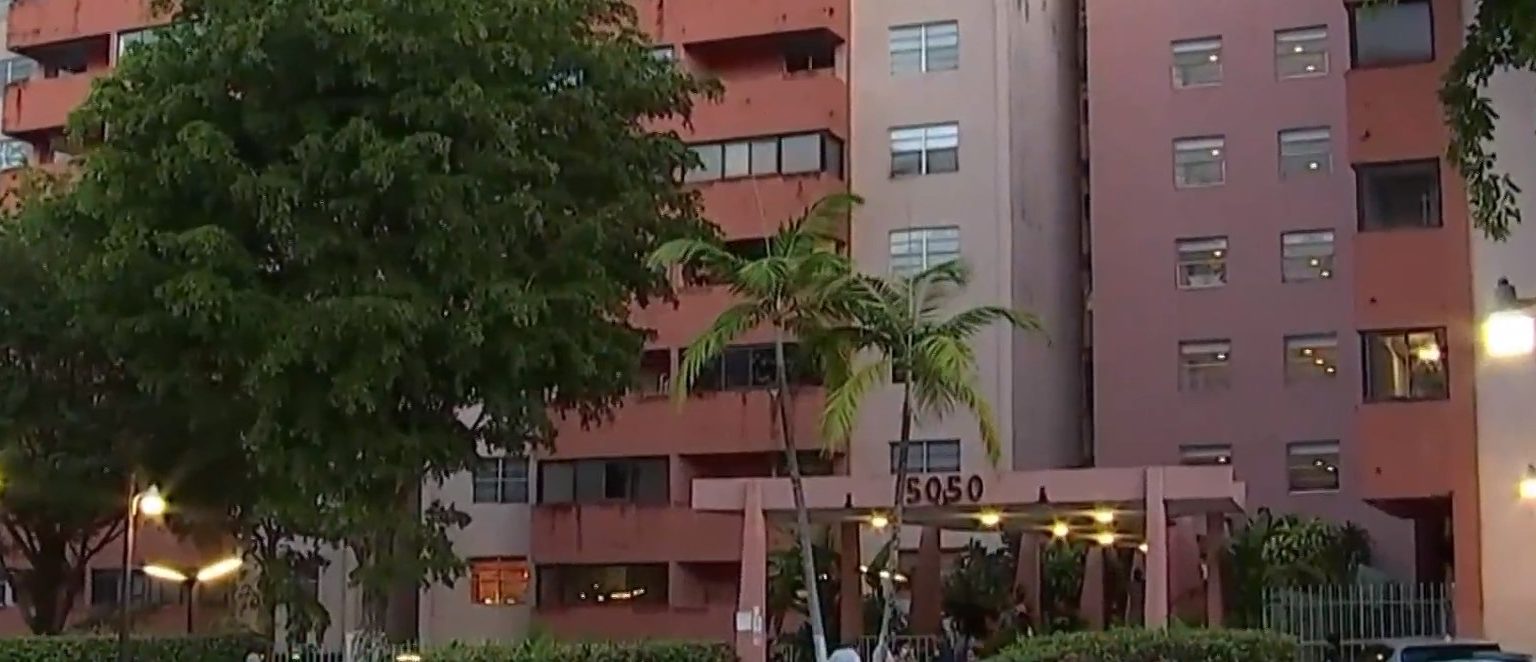 Hundreds Forced To Leave Miami Condo After Officials Deem It Unsafe The Daily Caller