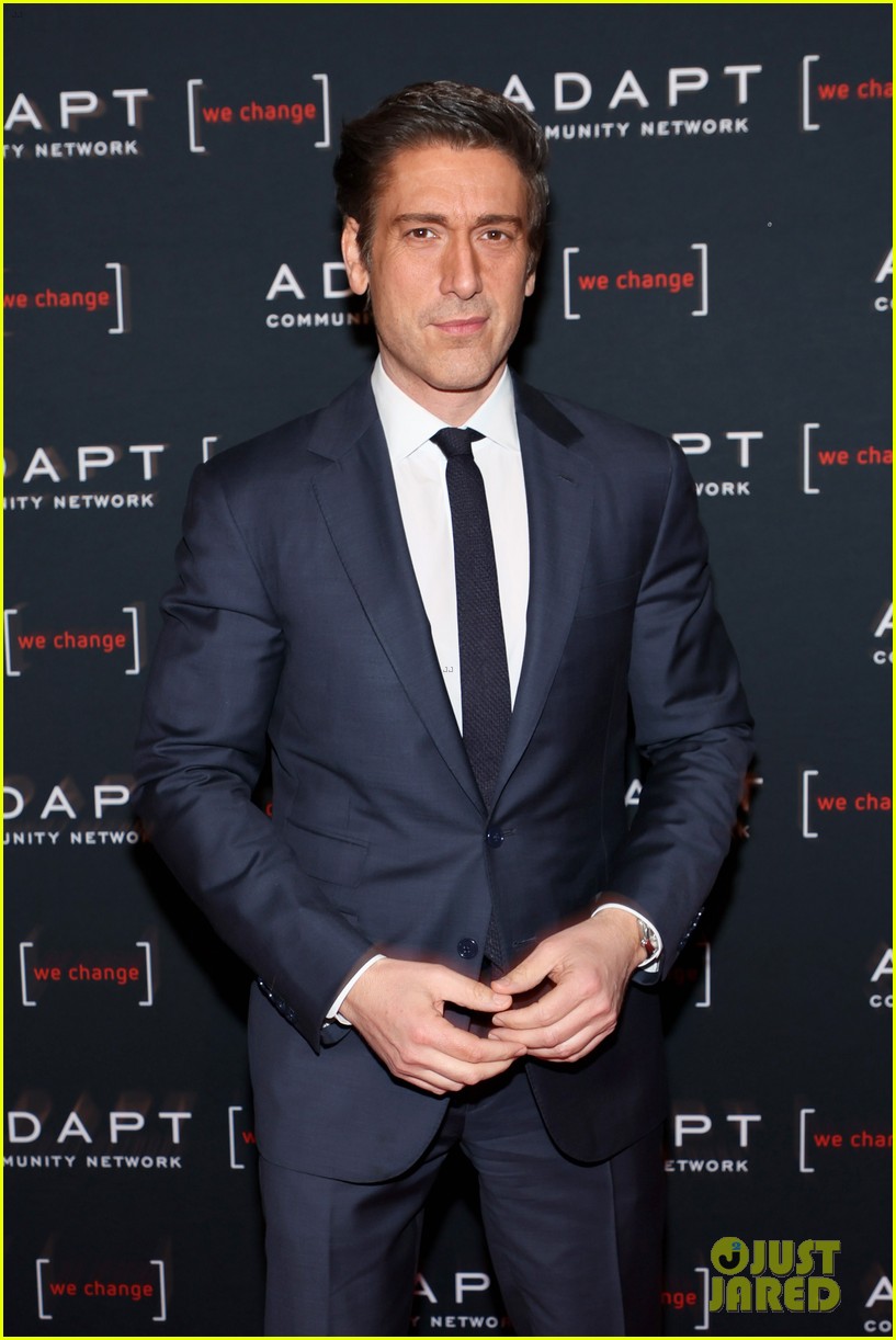 Is David Muir Single or Married? What We Know About the ABC Anchor's