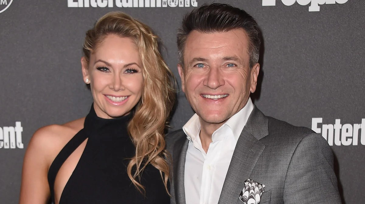 DWTS’ Kym Johnson & Robert Herjavec Are Married See Her Wedding Dress