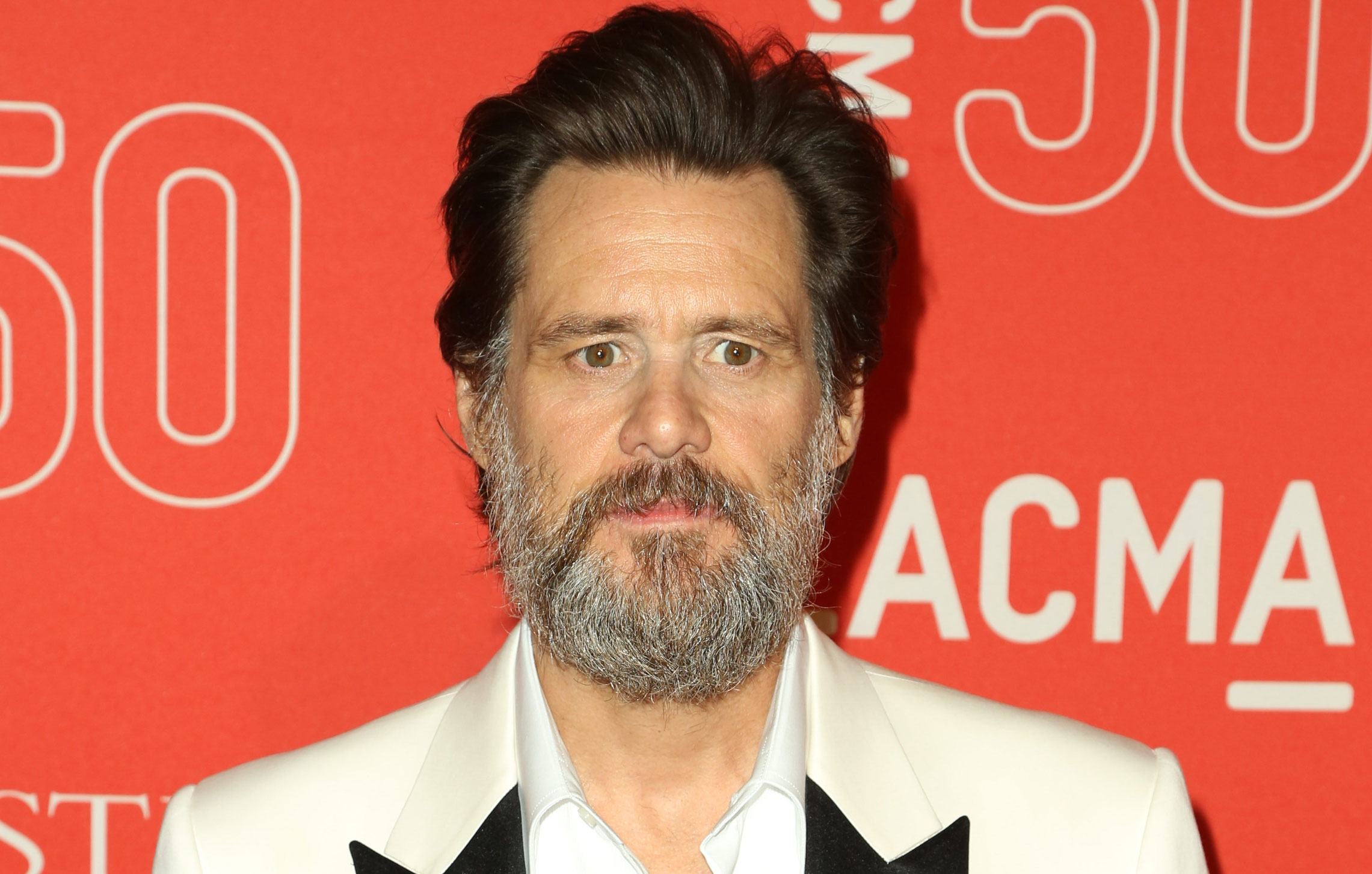 Jim Carrey Calls STD Claims By Late Girlfriend’s Mother ‘Irrelevant