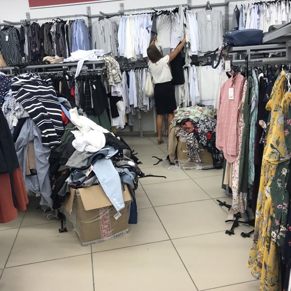 Zolla, дисконтцентр в Новосибирске на метро Берёзовая Роща — отзывы