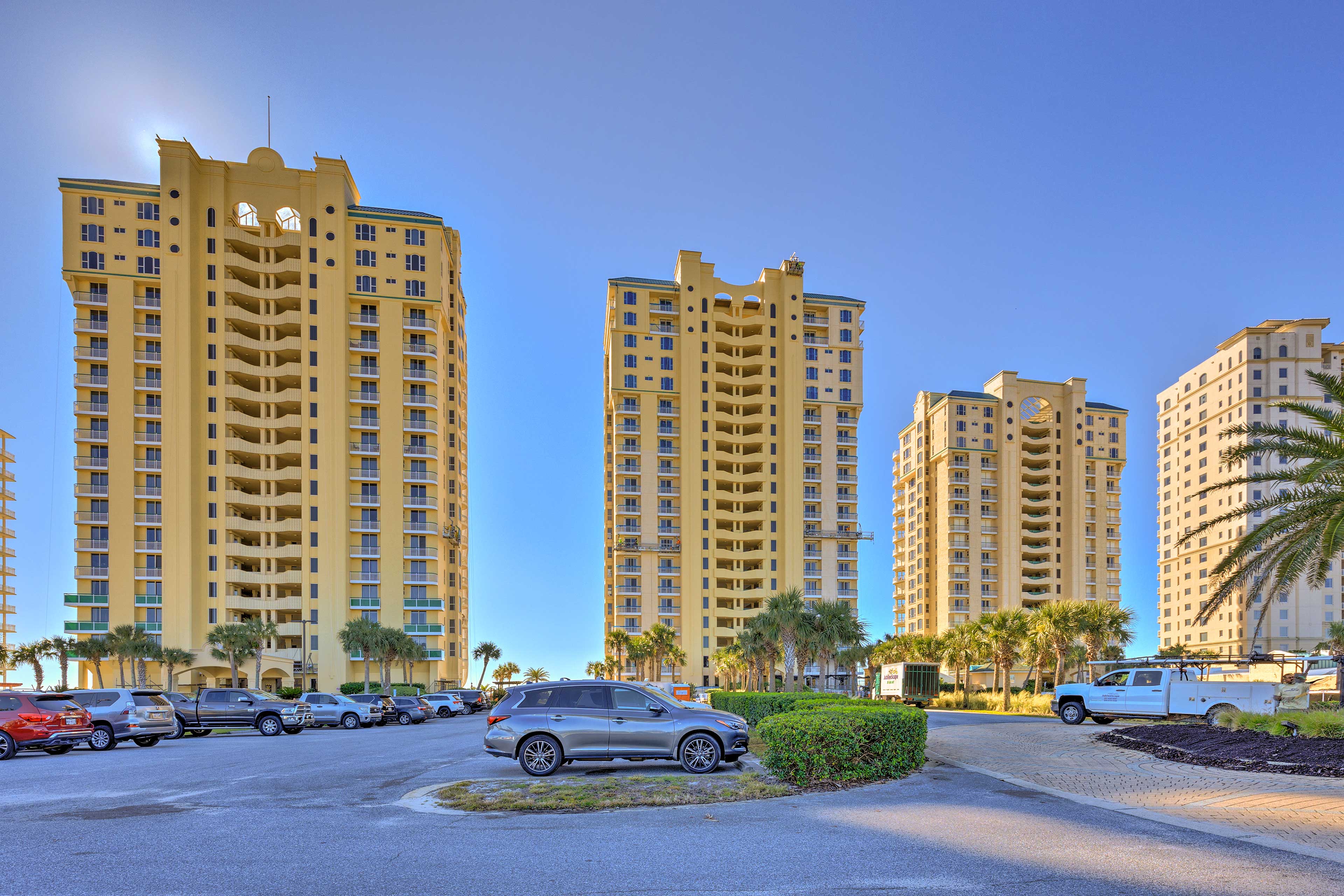 Oceanfront Cornerunit Condo On Perdido Key! in Pensacola w/ 3 BR