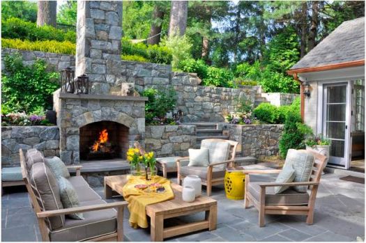 Solve Hillside Retaining Wall Fireplace jigsaw puzzle online with 70 pieces