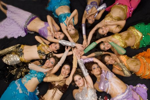 Solve cute_belly_dancers_by_argenevad1m4rob jigsaw puzzle online with