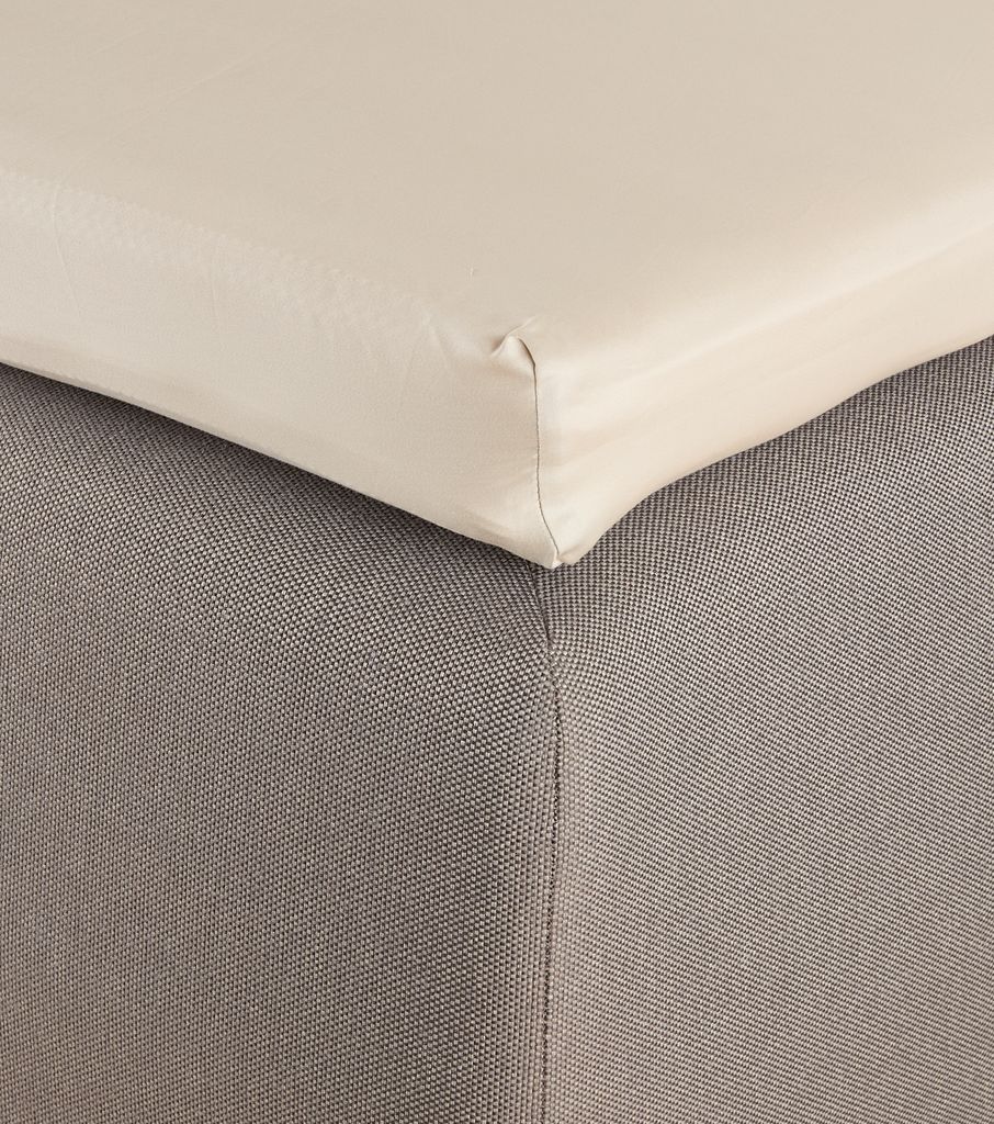 Kuvertlagen satin ELIN 140x200x610 beige JYSK