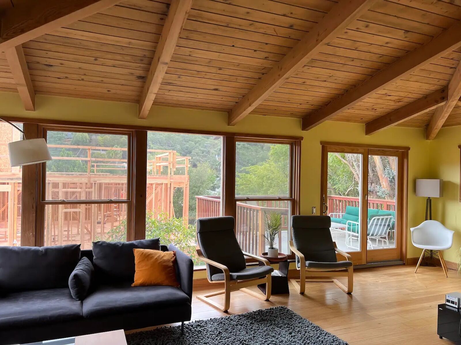 The 10 Best Airbnbs Near Universal Studios Hollywood