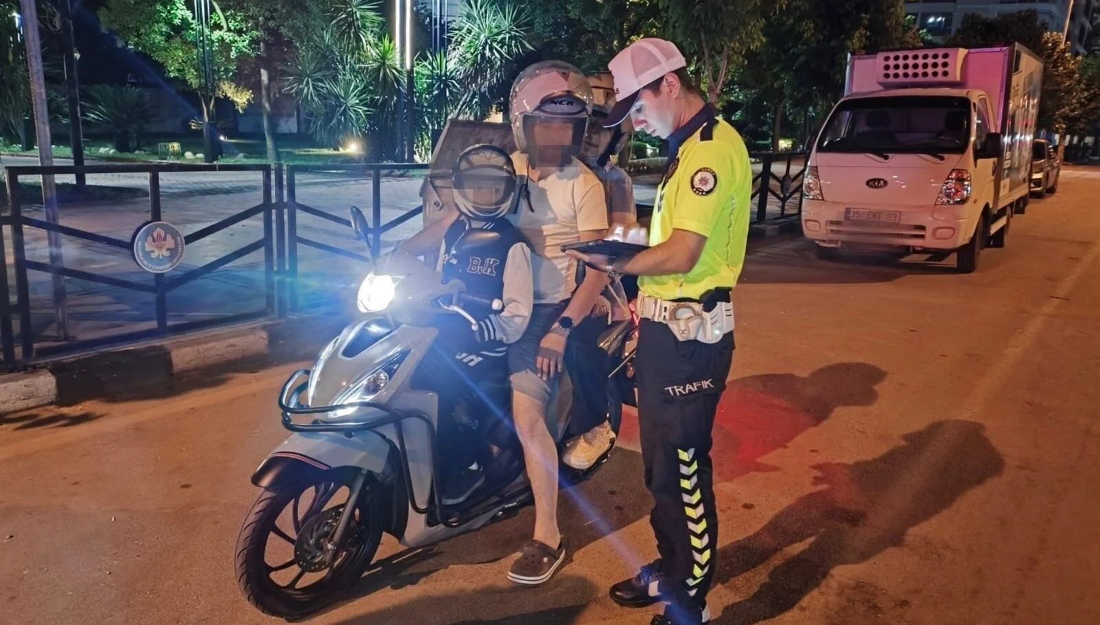 Manisa’da motosikletlilere 1 milyon 605 bin lira para cezası