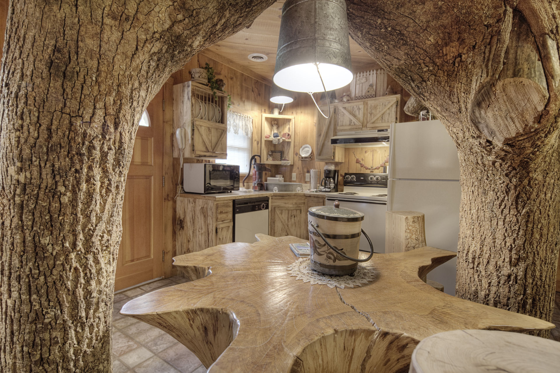 Er69 Rachel's Tree House in Pigeon w/ 1 BR (Sleeps2)