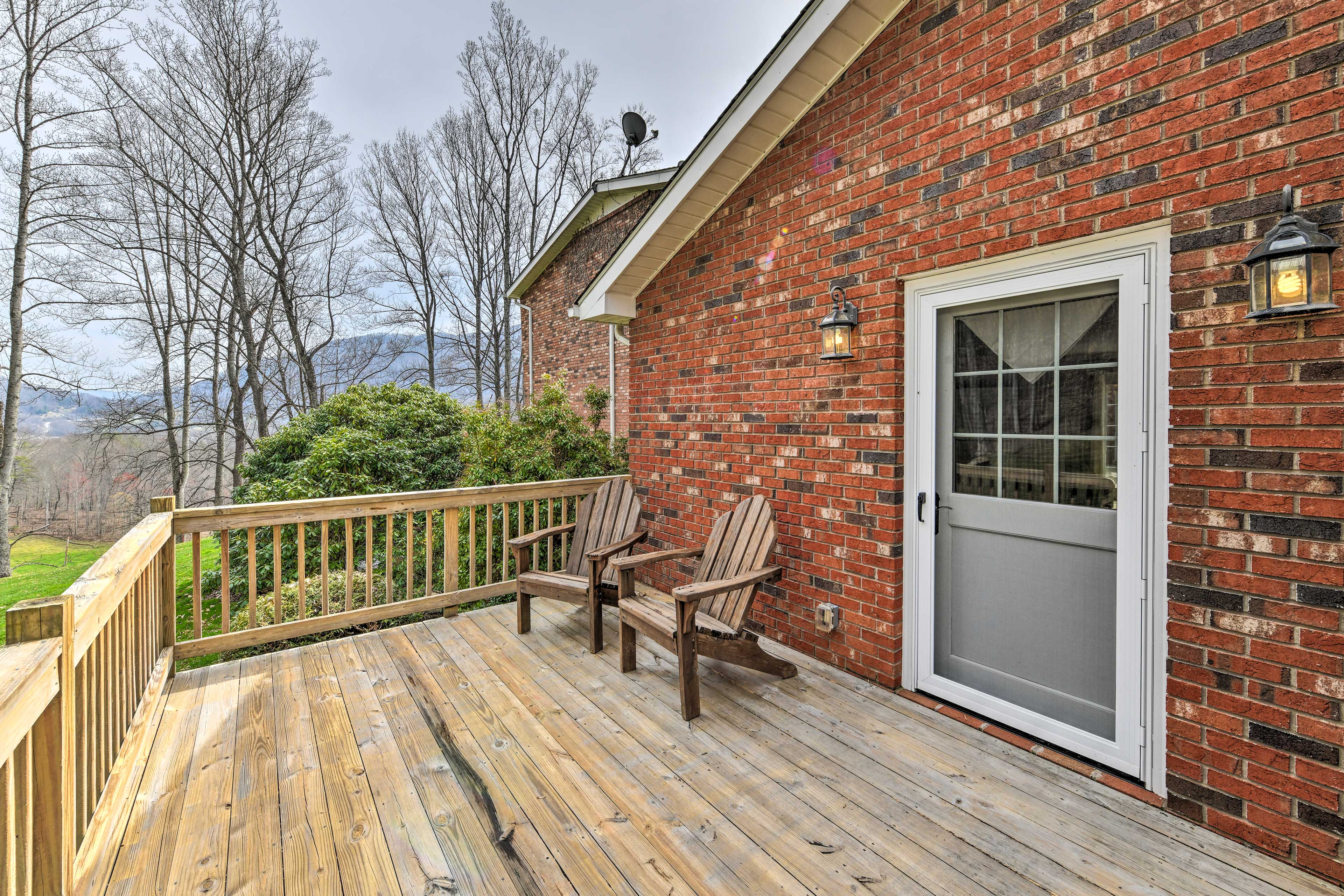 New! Waynesville Vacation Rental W/ Mountain Views in Waynesville w/ 1