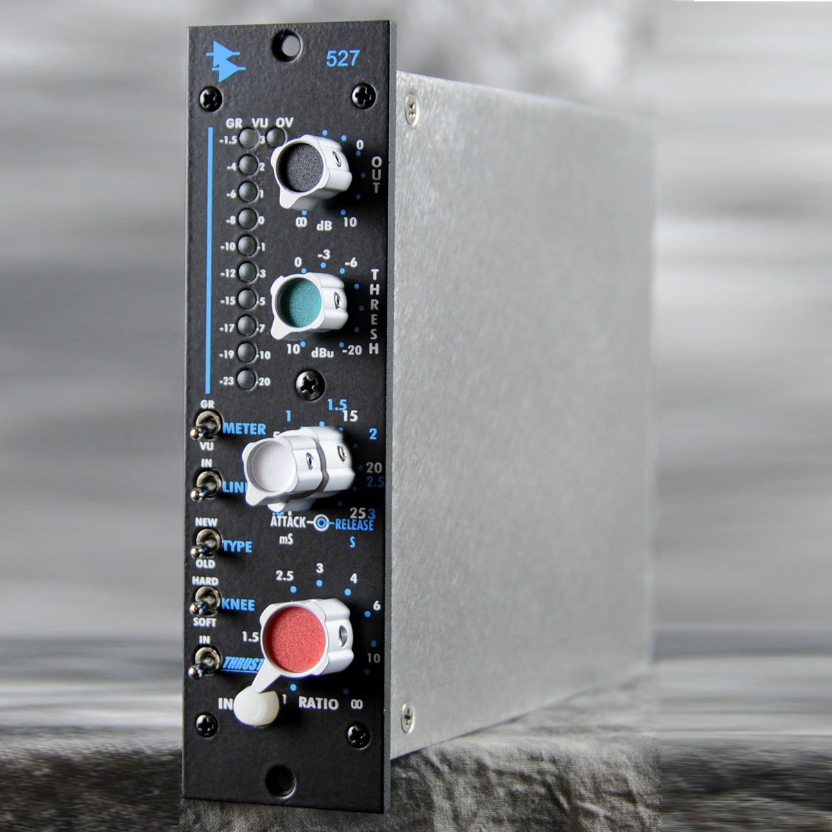 API 527 500 Series VCA Compressor » Sonic Circus