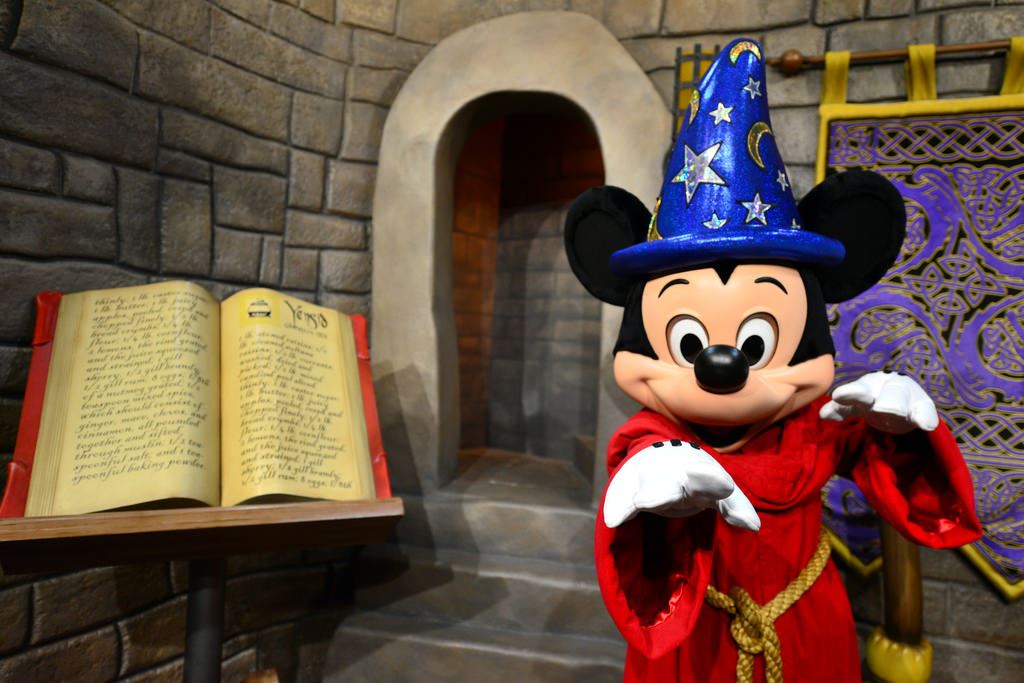 Mickey and Minnie Starring in Red Carpet Dreams Disney's Hollywood