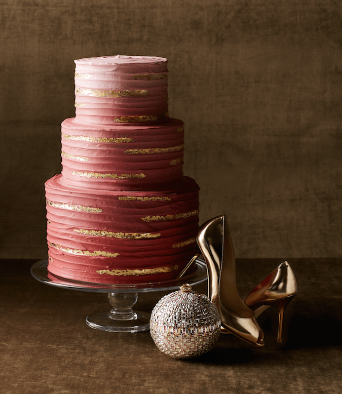 10 Fall/Winter Wedding Color Combinations for Your Cake & Flowers