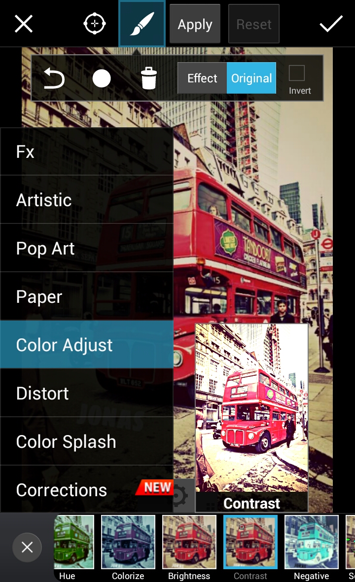 Turn Your Life into A Poster With the Poster Photo Effect Weekend Art