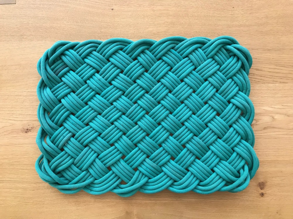 Our climbing rope rug (picheavy instructions included)