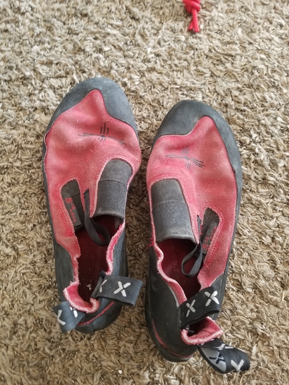 Alpine gear, Climbing shoes, Guide books, Ice ax, crampons