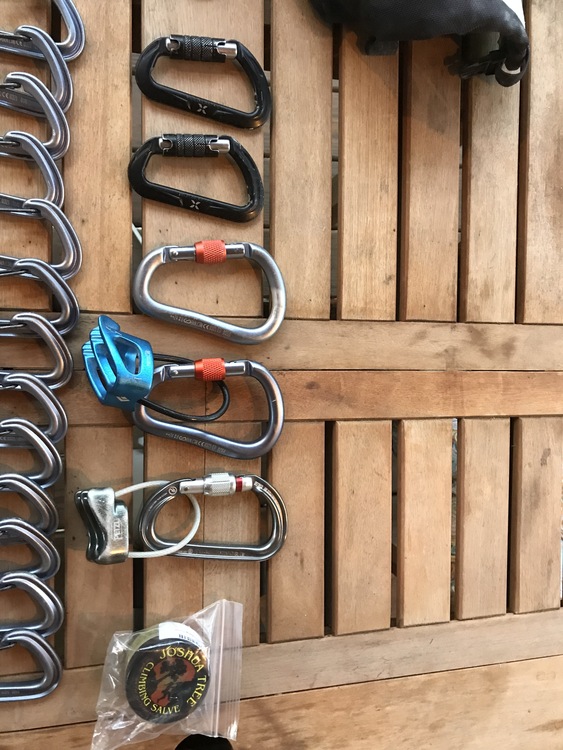 Zero Friends / Contact Alpine Draws / Litewire Quickdraws / Assorted