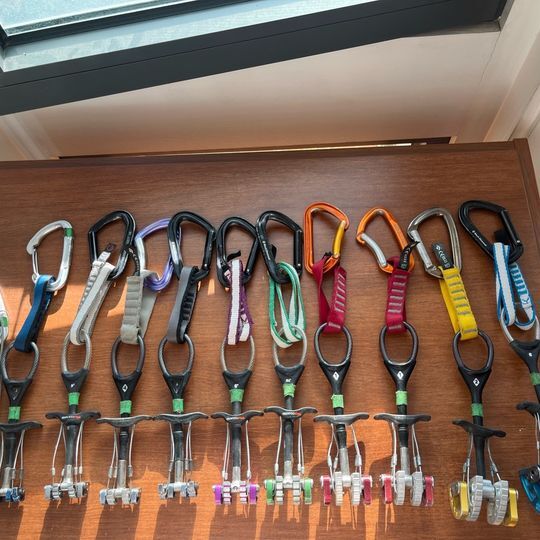 Selling Trad and Içe Climbing Gear Montreal