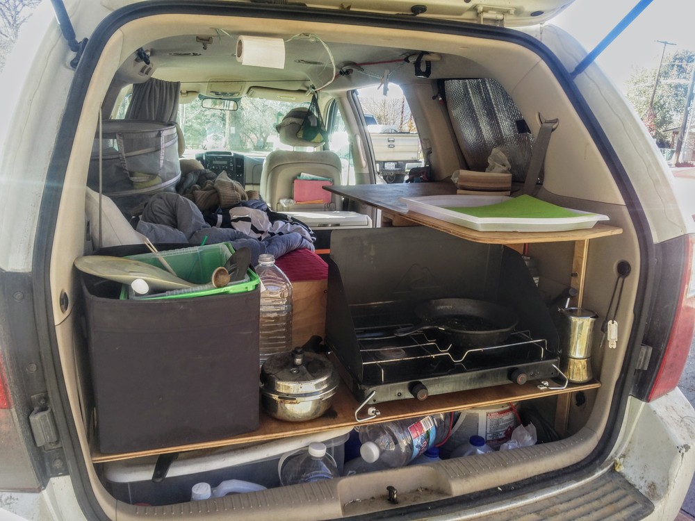 Converted minivan Kia Sedona for sale or rent