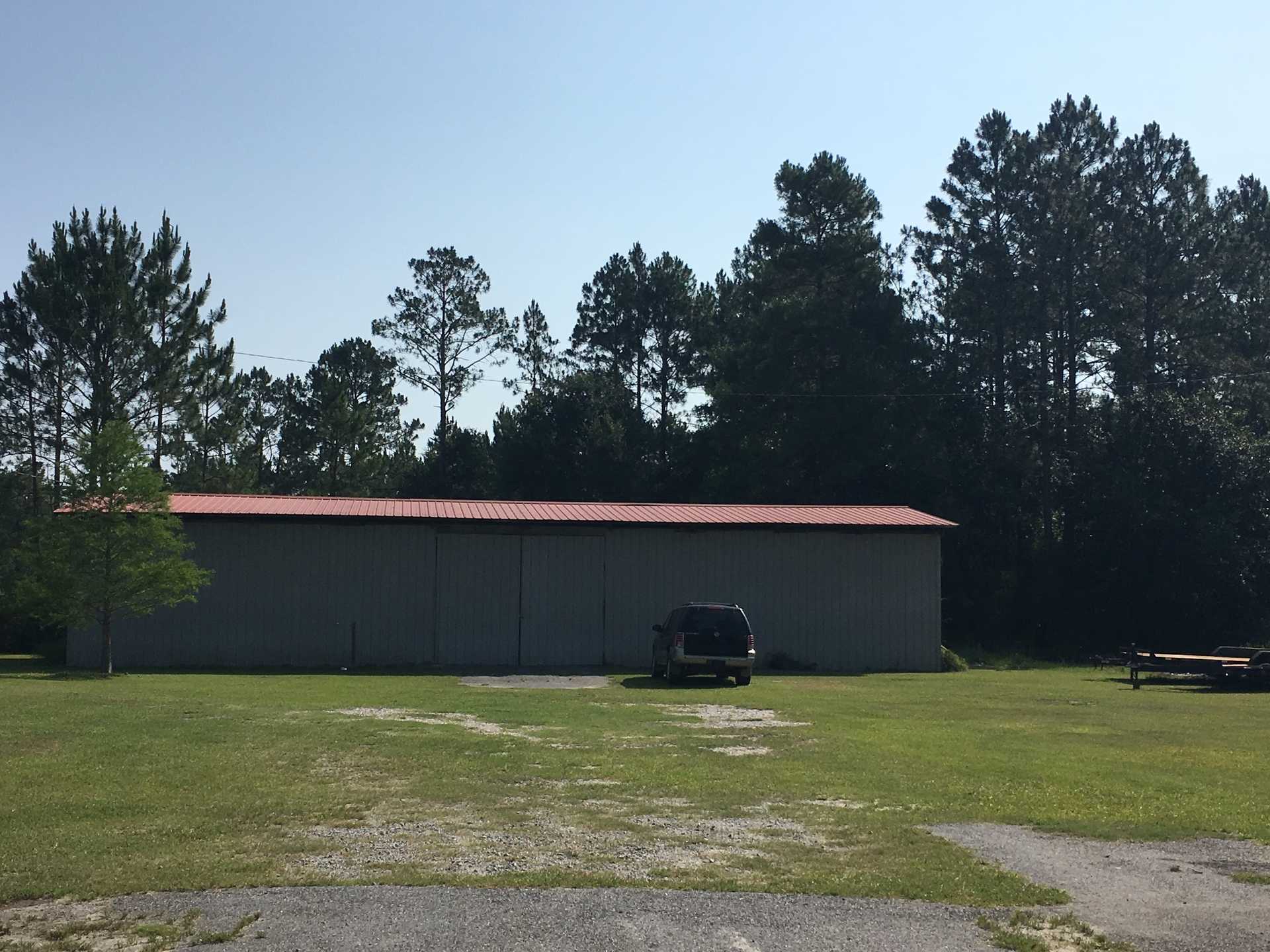 Commercial Property for Sale 2800 sq ft in Jesup,