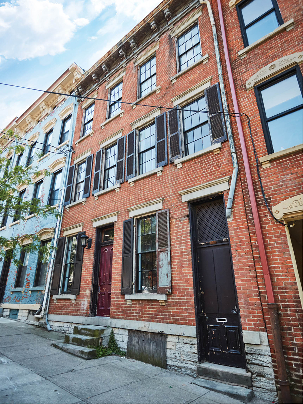 We're Having a Love Affair with this Renovated Pendleton Row House