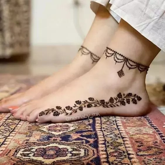 25 Stunning Ankle Mehndi Designs Fabbon