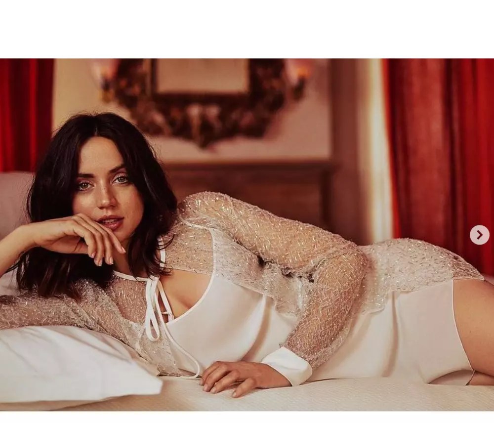 35 Ana De Armas Sexy And Hot Looks - 2024 | Fabbon