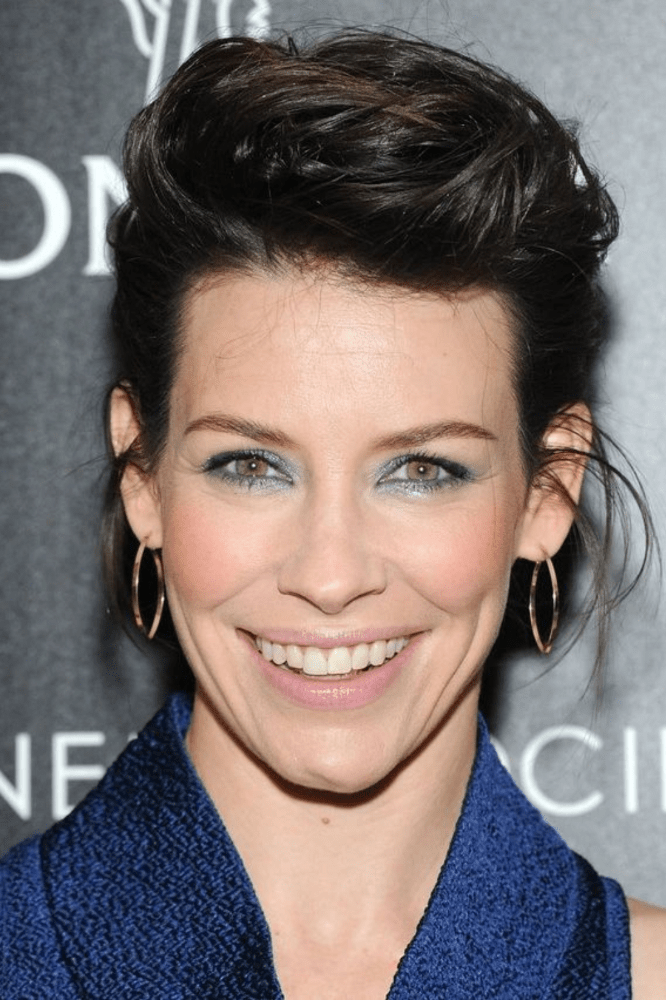 25 Short Hairstyles For Women Over 40 Fabbon