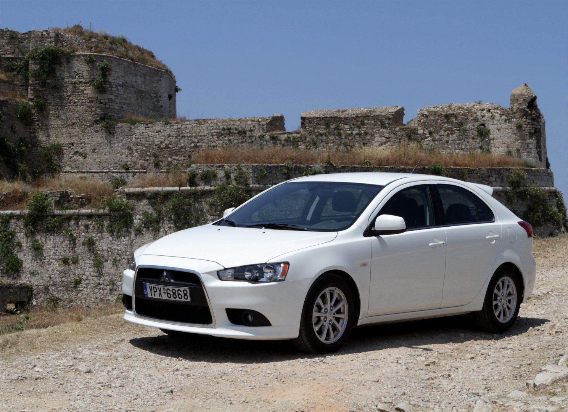 Mitsubishi Lancer Sportback 1.6 Ο νέος MIVEC ενισχύει τον ιπποτικό