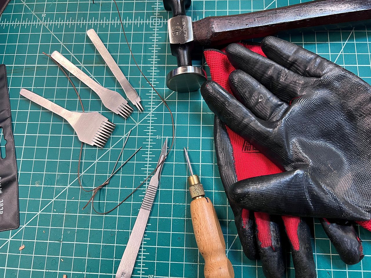 Anyone else have sore raw fingertips Page 2 The Muzzleloading Forum