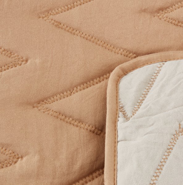 Quilted blanket GULSTARR 130x180 latte JYSK