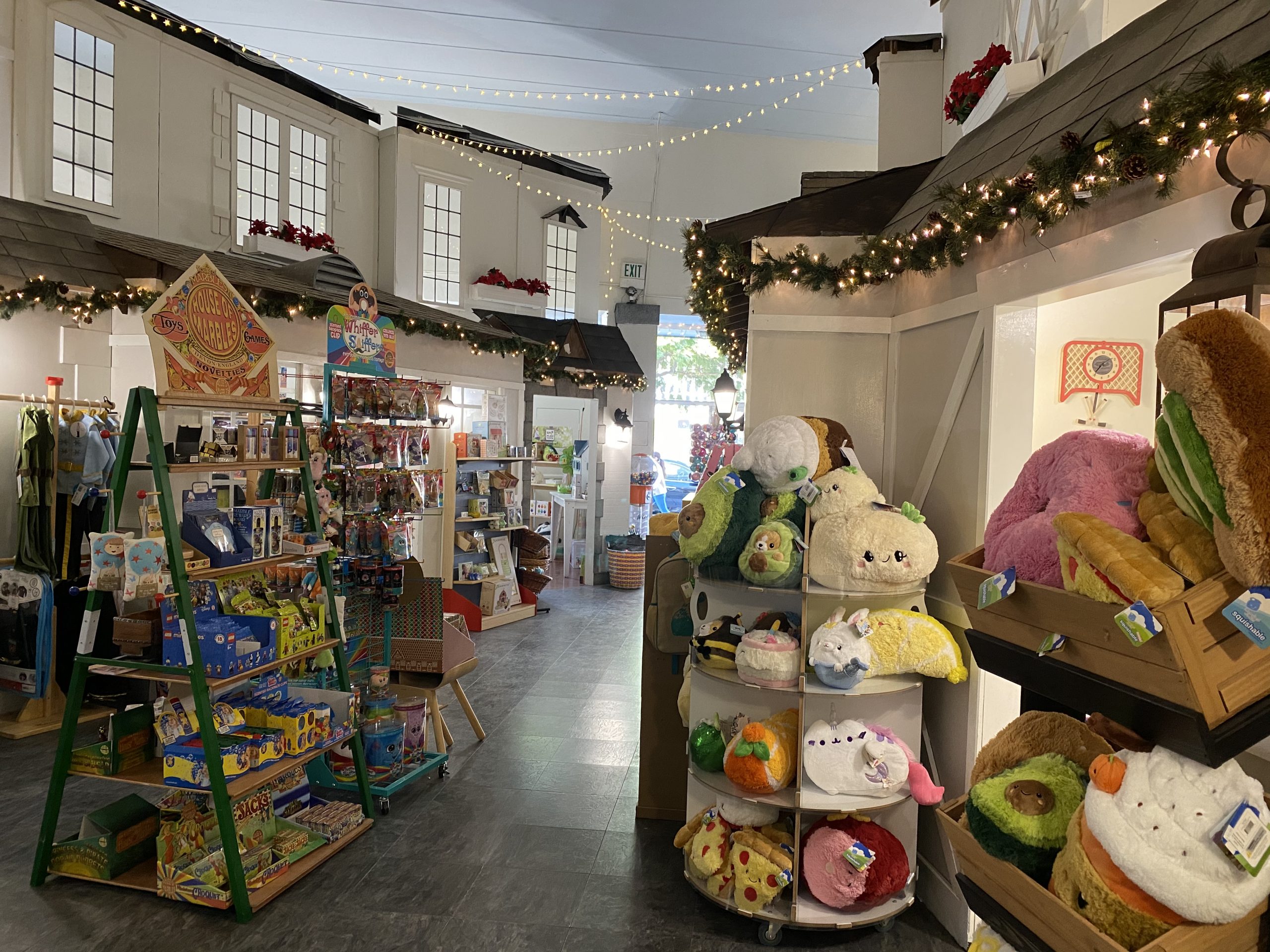 Miracle Mile Toy Hall Transitioning to Miracle Mile Toys and Gifts Larchmont Buzz Hancock