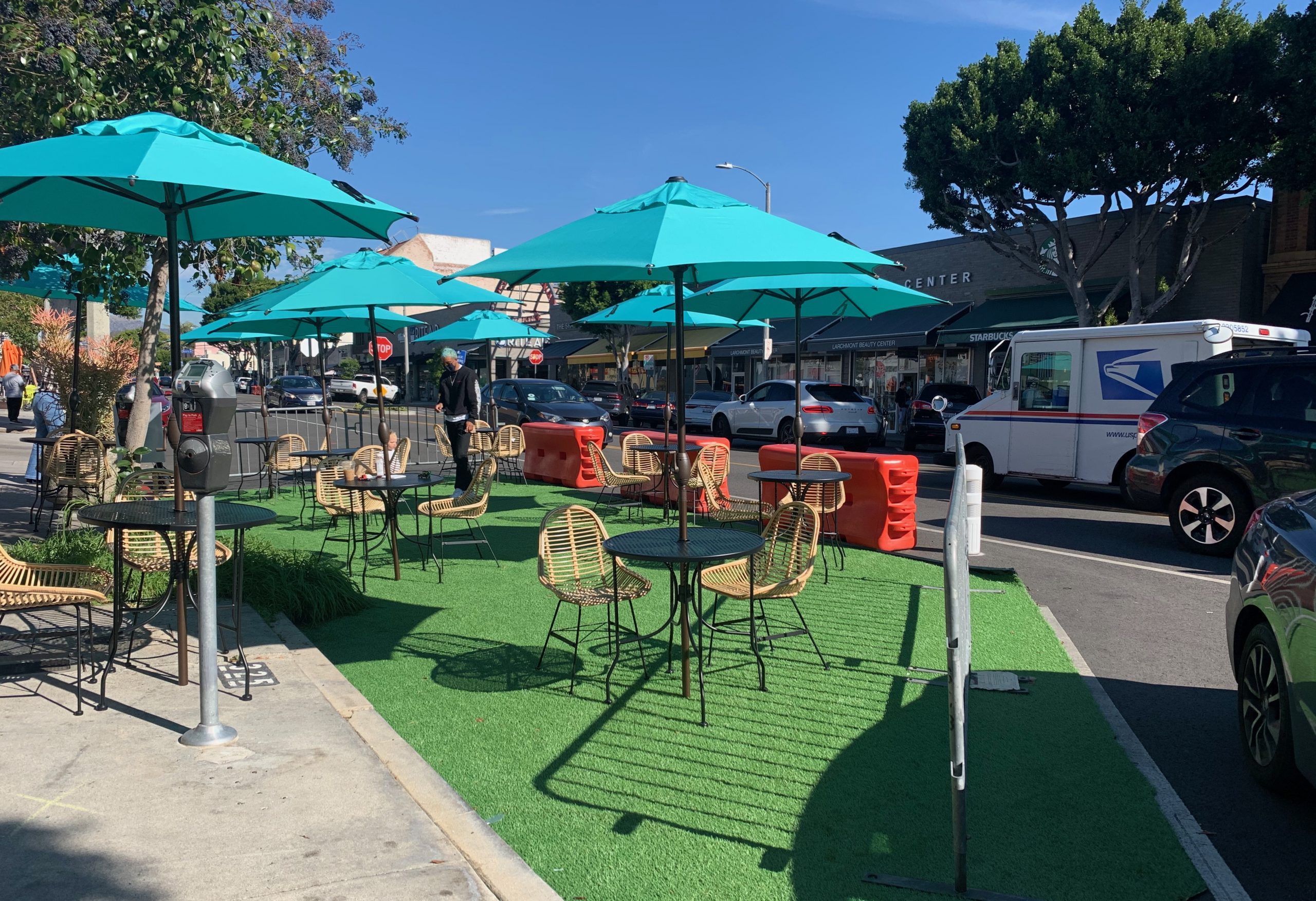 Emerging Outdoor Dining on Larchmont Blvd. Larchmont Buzz Hancock